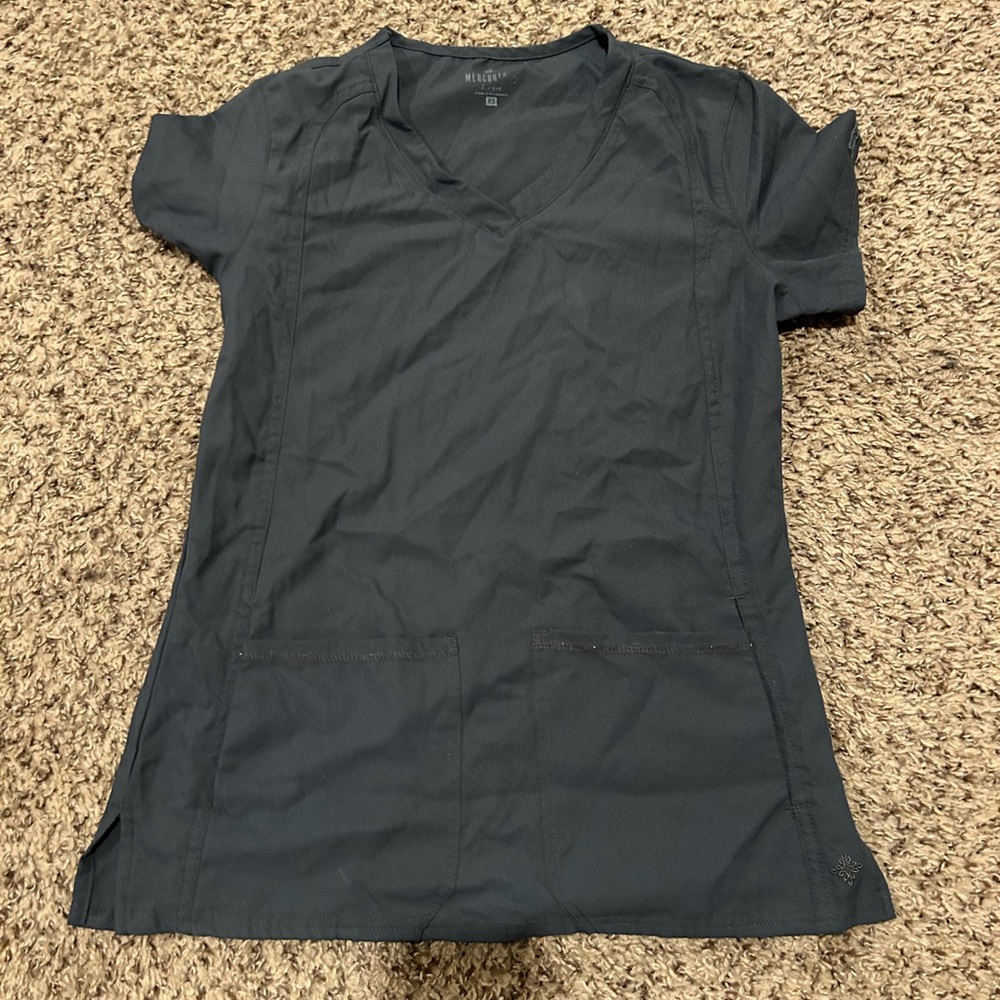 Med Couture Insight scrub top